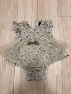 4/4までお値下げ★花柄ロンパース 70サイズ