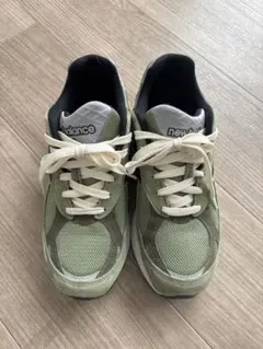 JJJJound × New Balance 990V3 "Green"のサムネイル