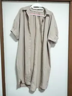 ベージュ シャツワンピース 半袖