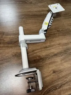 モニターアーム
