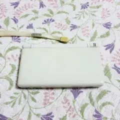 ニンテンドーDS Lite クリスタルホワイト　Nintendo 任天堂