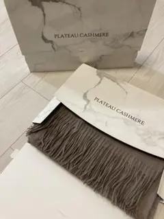 大判ストール　100%極上ホワイトカシミヤ & モカグレー