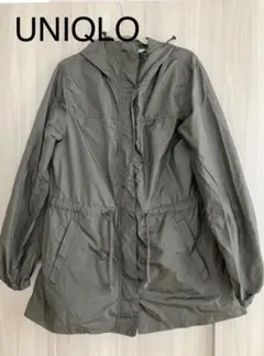 【匿名配送】UNIQLO フード付きマウンテンパーカー オリーブグリーン