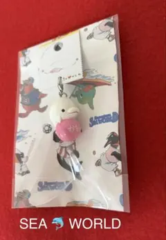 【新品】鴨川シーワールド 限定♥︎ベルーガ ストラップのサムネイル