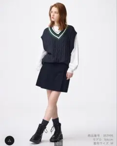 gu ジーユー　コーデュロイスコート　ネイビー