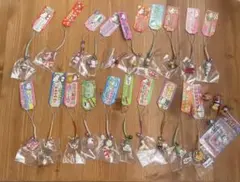 ハローキティ　ご当地ストラップ　25個まとめ売り