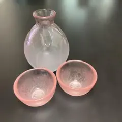 ガラス製酒器とお猪口2個セット