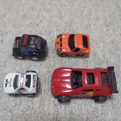 ミニカー 4台セット 赤 オレンジ 黒 白