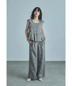 niana ペプラムセットアップパンツドレス 結婚式　同窓会