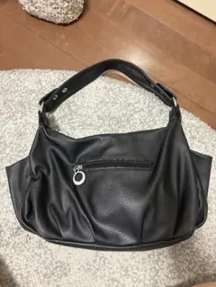 ブラック ハンドバッグ