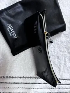 Armani Beauty ブラックポーチ