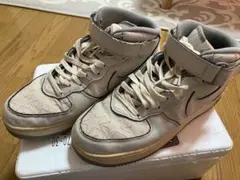 Nike Air Force 1 Mid "Pearl White"のサムネイル
