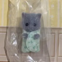 新品未使用　ペルシャネコの小さい赤ちゃん　シルバニアファミリー　ベッドセット