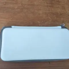 Nintendo Switch キャリングケース ホワイト