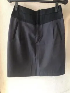 コントワーデコトニエ　黒✖️グレー　膝丈スカートのサムネイル