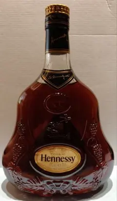 Hennessy コニャック　ヘネシー　700ml 金色キャップのサムネイル