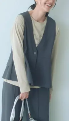 【新品未使用】サマンサモスモスブルー　ペプラムベスト