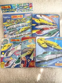 プラレール　パズル4冊　シールブックのサムネイル