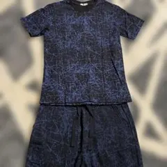 カジュアルTシャツとショートパンツセット