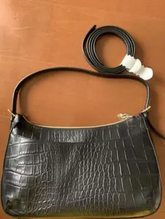 ショルダーバッグ　クロコ柄
