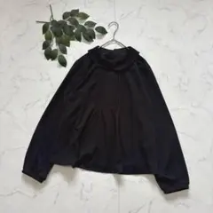 8141新品✾スクロール✾ピンタックブラウス【M】ブラック/丸襟/フォーマルのサムネイル