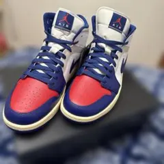エアジョーダン　Air Jordan1 MID
