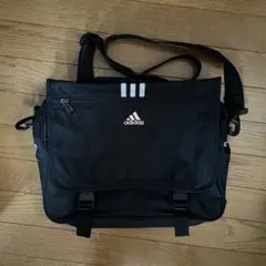90s 00s adidas ショルダーバッグ　ブラック y2k