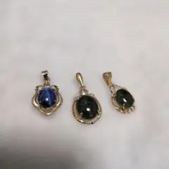 M*e様 ブルー、グリーンネックレストップ3点セット刻印無し。