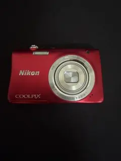 Nikon COOLPIX デジタルカメラ 本体 レッド