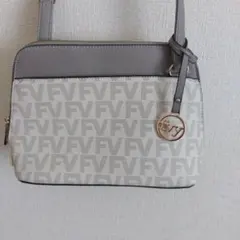 favvy ショルダーバッグ