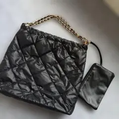 ブラックキルティングショルダーバッグ