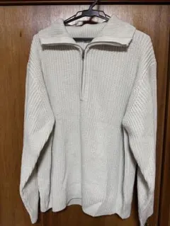 アイボリー ハイネックニット 長袖