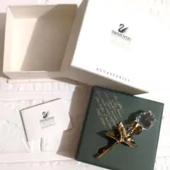スワロフスキー 　クリスタルローズ 　ブローチ