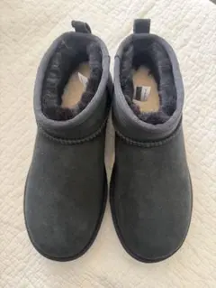 UGG クラシックウルトラミニ　24 新品未使用　ブラック
