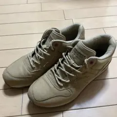 【美品】new balance ベージュ スニーカー　24.0cm
