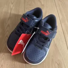 PUMA ネイビー キッズシューズ 新品未使用タグ付き 15cm