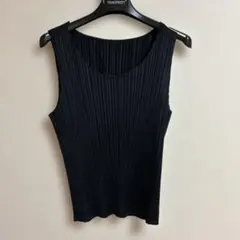 イッセイミヤケ ISSEYMIYAKE 変形タンクトップ トップス イッセイミヤケ ISSEYMIYAKE 変形タンクトップ トップス