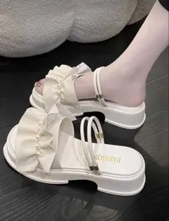 フリル　ウェッジヒール厚底サンダル　白　シーイン　SHEIN 24.5