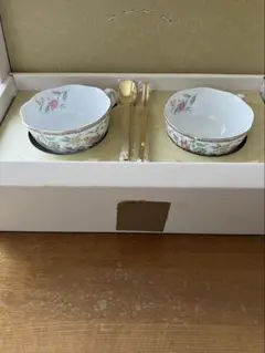 NARUMI 花柄ティーカップセット