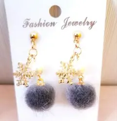 611# ピアス ハンドメイド 雪の結晶 冬ピアス