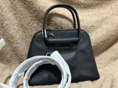 CHARLES & KEITH 黒 レザー ショルダーバッグ
