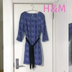 H&M  ロイヤルブルー　柄ワンピース