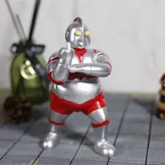 ウルトラマン フィギュア デフォルメ デザイン