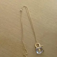 スワロフスキー ネックレス ゴールド　鍵モチーフ
