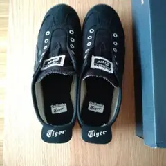 ゆ*き様 Onitsuka Tiger スニーカー ブラック ゆ*き様 Onitsuka Tiger スニーカー ブラック - メルカリ