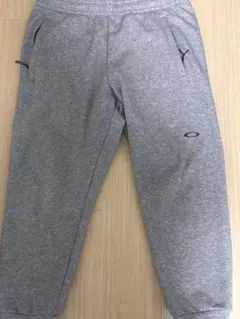 スウェットパンツ　オークリー