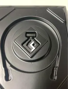 再度値下げ！】ミャクミャク コラントッテ 黒×白 2025年最新