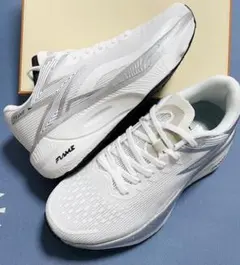 新品未使用　キッズ　厚底スニーカー　２１～２２ｃｍ（EU３４）