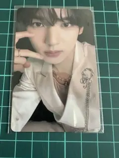 zb1 ゼベワン タワレコ トレカ ICONIK 白衣装 ユジン