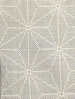 白大島 単衣 本場大島紬 経緯絣 小紋 正絹 麻の葉柄 イ6678